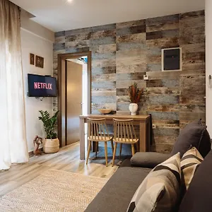 https://apt-lef.hotelschalkidiki.net
